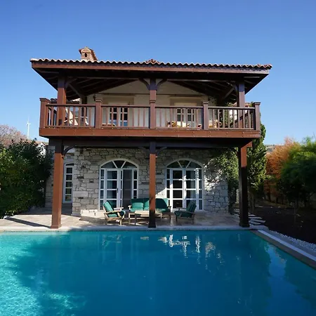 Cesme Havuzlu Muestakil 别墅 Tursite