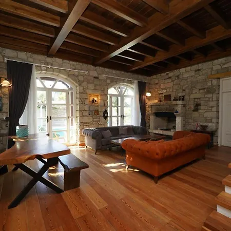 Cesme Havuzlu Muestakil 别墅 Tursite
