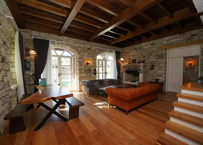Cesme Havuzlu Muestakil 别墅 Tursite